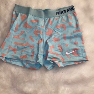 Nike short